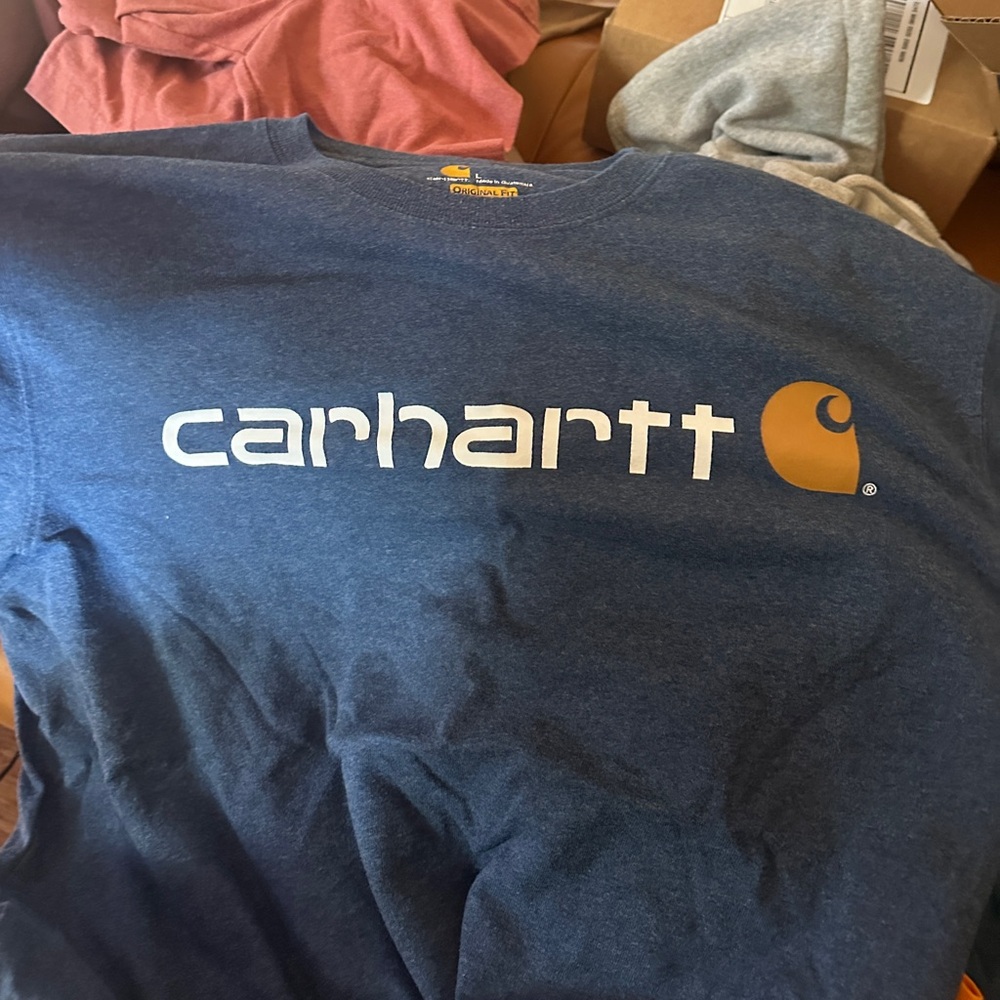 Large carhartt tshirt blue